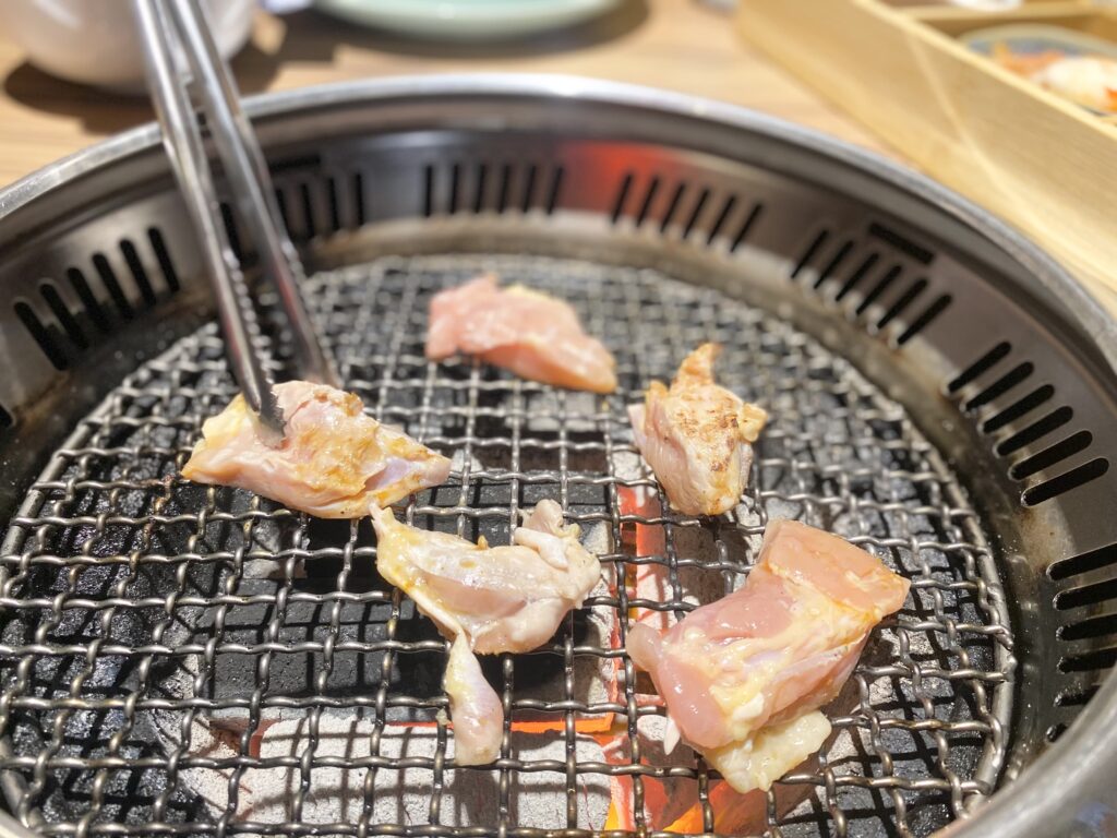 基隆 狸小路燒肉專賣店 台灣放牧雞腿肉