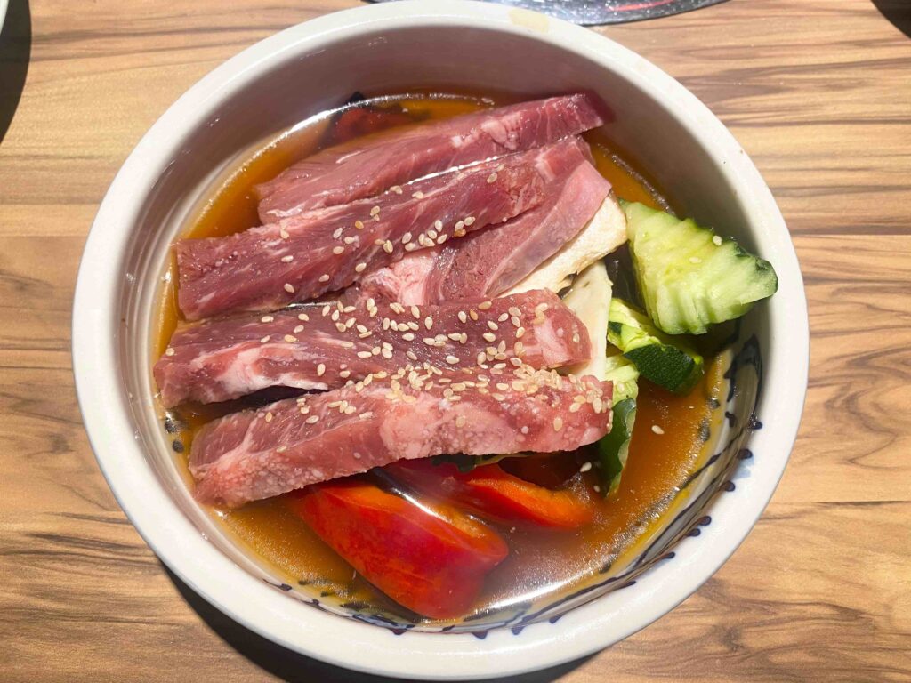 基隆 狸小路燒肉專賣店 小路秘漬牛肉缽