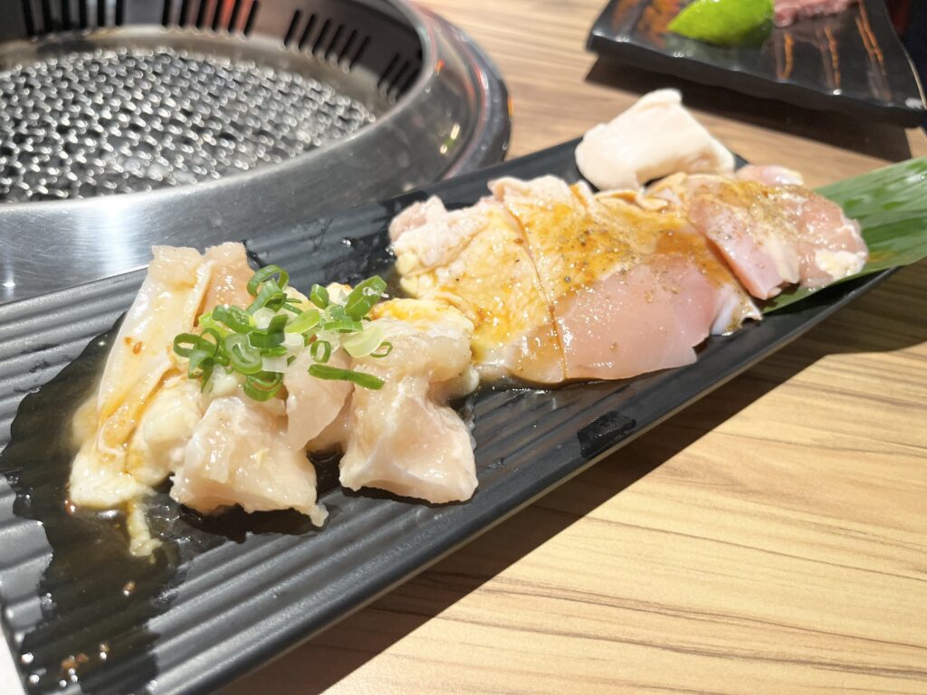 基隆 狸小路燒肉專賣店 台灣放牧雞腿肉